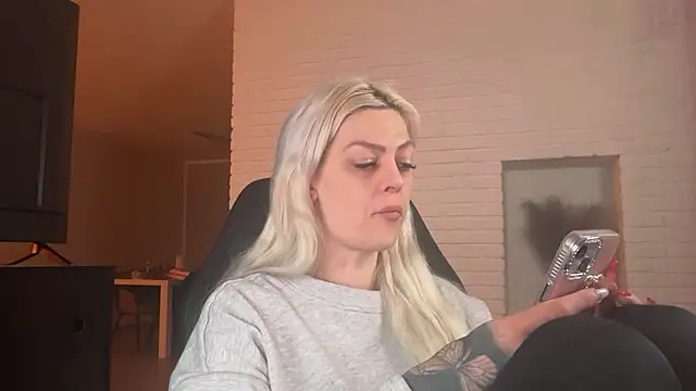 Melina Diamond online show from January 11, 12:26 am