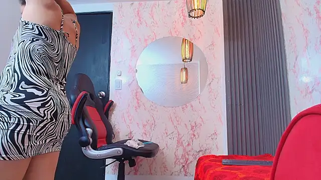 Helenna Rose online show from February 2, 12:59 pm