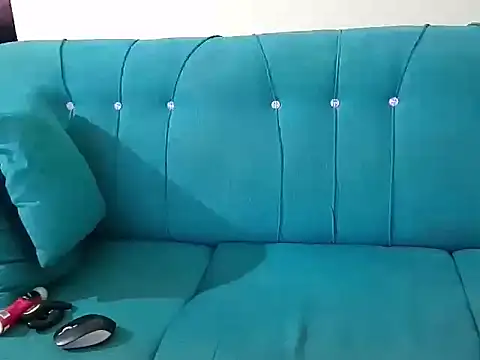 Snapshot of Johnsxy95 chatting on December 17, 6:25 pm Johnsxy95 online show from December 17, 6:25 pm