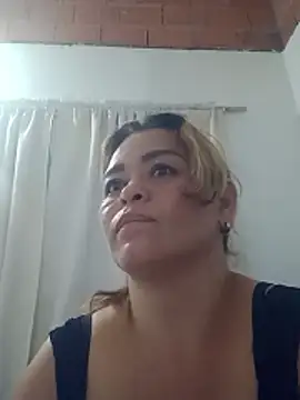 Tinkerbell0920 online show from May 1, 11:09 pm