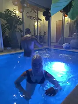 Snapshot of Natalia_Fit chatting on July 16, 12:27 am Natalia Fit online show from July 16, 12:27 am