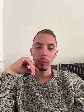 Snapshot of churra23 chatting on February 18, 12:56 pm churra23 online show from February 18, 12:56 pm