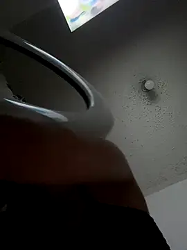 Snapshot of katara_top2_ chatting on December 18, 12:06 am katara top2 online show from December 18, 12:06 am