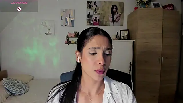Snapshot of VEROSlen- chatting on July 3, 3:24 am VEROSlen- online show from July 3, 3:24 am