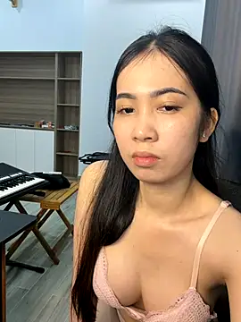 Snapshot of LINAA-KUTE chatting on December 17, 6:03 pm LINAA-KUTE online show from December 17, 6:03 pm