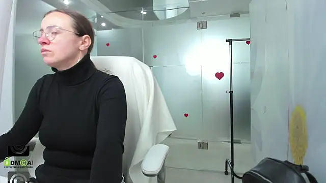 missdominna online show from April 8, 2:44 am