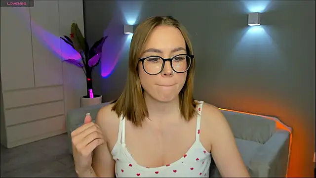 Snapshot of Aurelia_Voss chatting on January 12, 9:31 pm Aurelia Voss online show from January 12, 9:31 pm