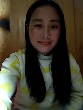 Snapshot of Chloe-ee chatting on December 16, 12:10 pm Chloe-ee online show from December 16, 12:10 pm