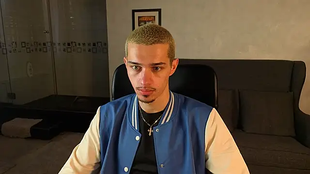 KaydenDrew online show from April 7, 4:13 am