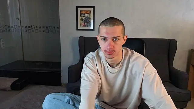 KaydenDrew online show from April 14, 4:29 am