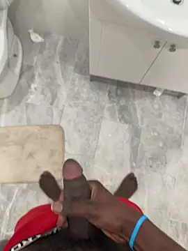 Snapshot of Sweetley chatting on March 21, 1:21 am Sweetley online show from March 21, 1:21 am