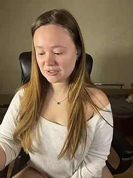 CaramelleSugarr online show from April 14, 7:20 pm