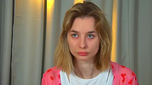 Snapshot of MerlinMeyer chatting on February 1, 6:23 am MerlinMeyer online show from February 1, 6:23 am