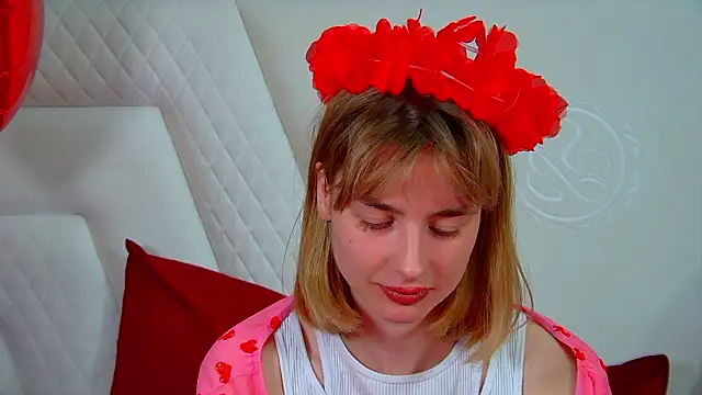 Snapshot of MerlinMeyer chatting on February 7, 6:28 am MerlinMeyer online show from February 7, 6:28 am