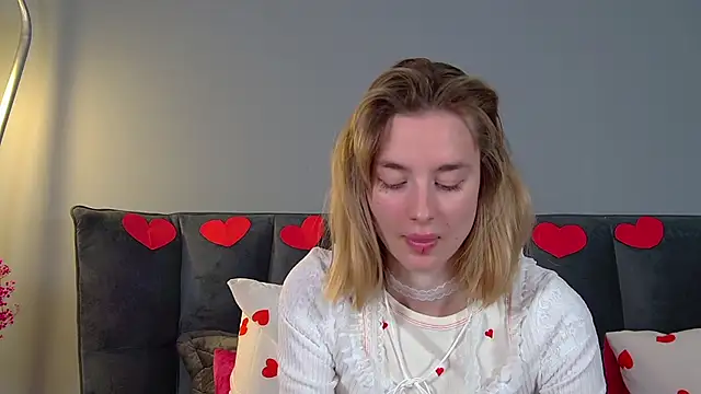 Snapshot of MerlinMeyer chatting on February 15, 8:02 am MerlinMeyer online show from February 15, 8:02 am