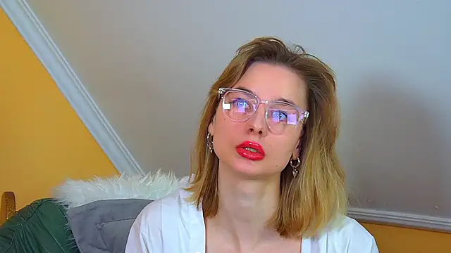 Snapshot of MerlinMeyer chatting on February 18, 6:20 am MerlinMeyer online show from February 18, 6:20 am