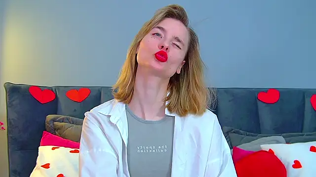 Snapshot of MerlinMeyer chatting on February 19, 6:31 am MerlinMeyer online show from February 19, 6:31 am