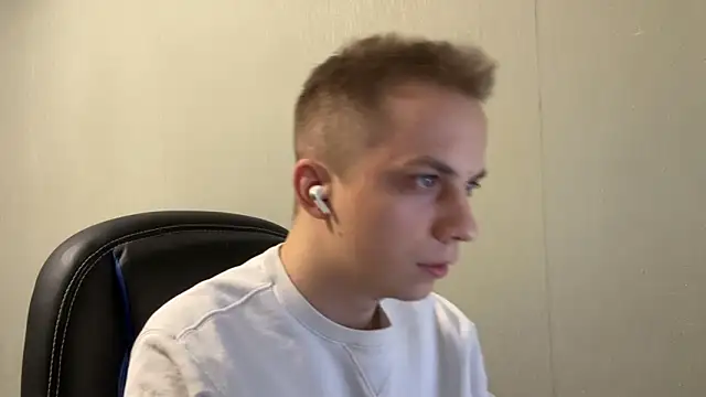 Snapshot of Markooaa chatting on February 21, 7:26 pm Markooaa online show from February 21, 7:26 pm