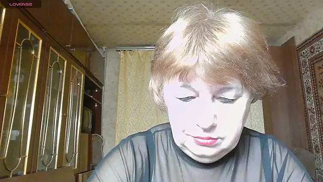 Snapshot of Casey_peach chatting on February 3, 2:53 am Casey peach online show from February 3, 2:53 am