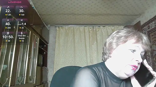 Snapshot of Casey_peach chatting on February 8, 4:10 pm Casey peach online show from February 8, 4:10 pm