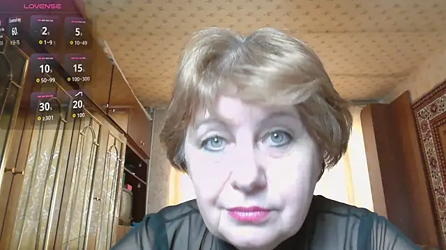 Snapshot of Casey_peach chatting on February 15, 7:51 am Casey peach online show from February 15, 7:51 am