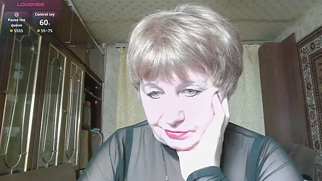 Snapshot of Casey_peach chatting on February 21, 2:40 pm Casey peach online show from February 21, 2:40 pm