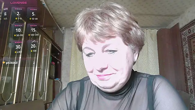 Snapshot of Casey_peach chatting on February 23, 5:32 pm Casey peach online show from February 23, 5:32 pm