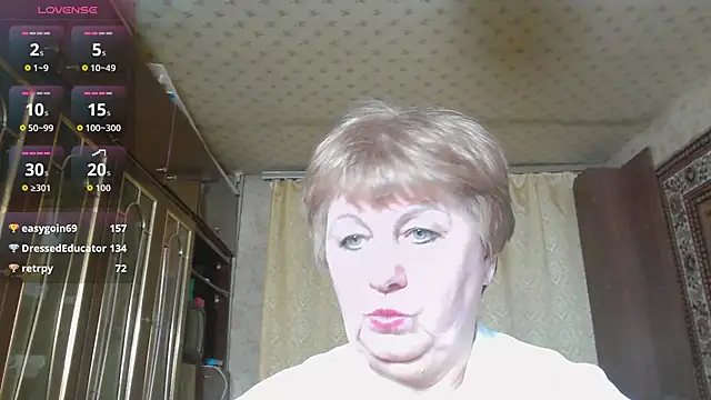 Snapshot of Casey_peach chatting on February 26, 7:02 pm Casey peach online show from February 26, 7:02 pm