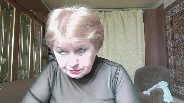 Casey peach online show from May 22, 7:30 pm