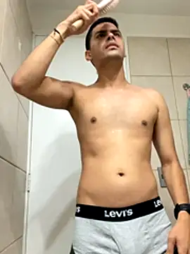 HotWhisper22 online show from December 17, 2:06 am