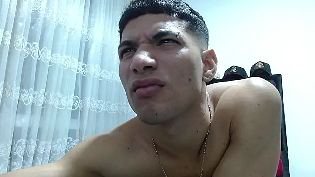 Snapshot of ANDRE_JIIMZ chatting on June 12, 3:16 am ANDRE JIIMZ online show from June 12, 3:16 am