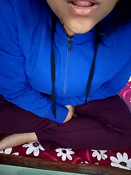 Snapshot of Sofia-111 chatting on January 17, 5:05 pm Sofia-111 online show from January 17, 5:05 pm