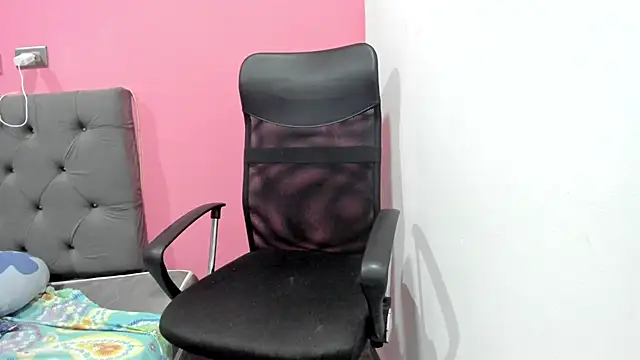 ariloe quintero online show from March 27, 1:11 pm