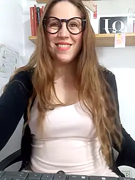 Snapshot of SofiEsteves chatting on April 22, 3:02 pm SofiEsteves online show from April 22, 3:02 pm