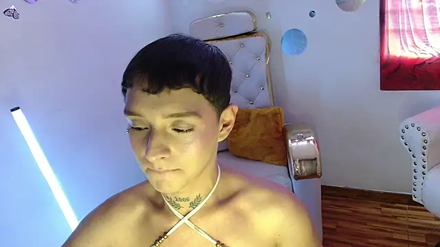 David and Jonas online show from February 8, 6:55 pm