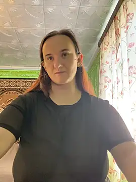 Snapshot of HarychaLysichka chatting on July 5, 7:15 am HarychaLysichka online show from July 5, 7:15 am