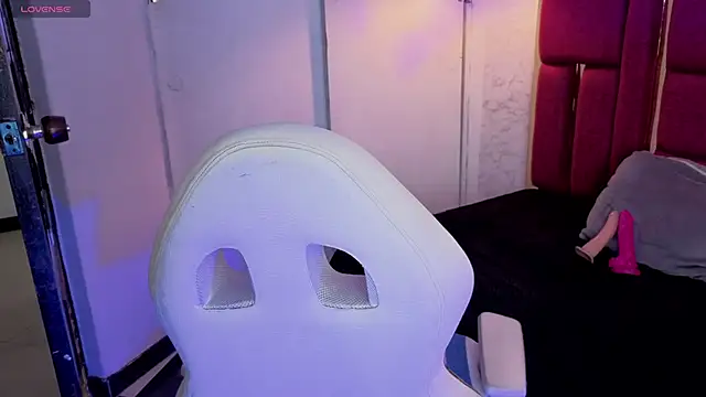 morgana white online show from February 13, 7:32 pm