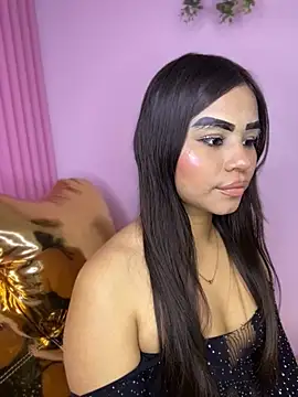 Snapshot of PrettySharon_ chatting on December 16, 8:36 pm PrettySharon online show from December 16, 8:36 pm