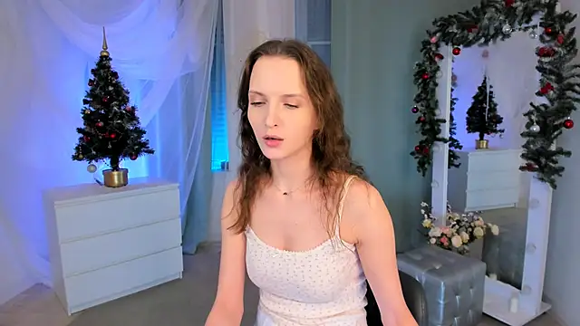 Snapshot of Ariadna_Shy chatting on January 2, 10:55 pm Ariadna Shy online show from January 2, 10:55 pm