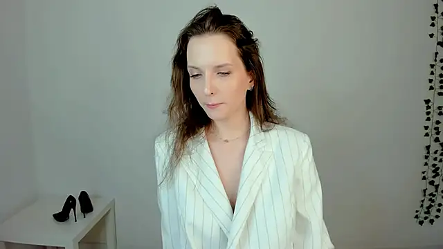 Snapshot of Ariadna_Shy chatting on February 7, 10:46 pm Ariadna Shy online show from February 7, 10:46 pm