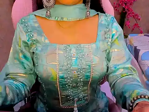 DimondGirl  online show from April 2, 10:51 pm