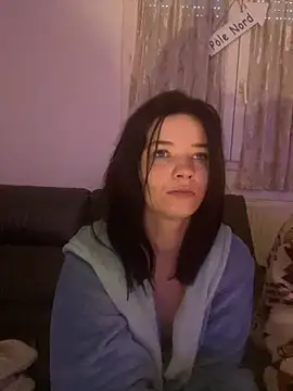 Mmebouhoups online show from December 22, 8:33 am