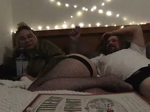 Snapshot of ControlledDesire chatting on December 20, 1:40 pm ControlledDesire online show from December 20, 1:40 pm