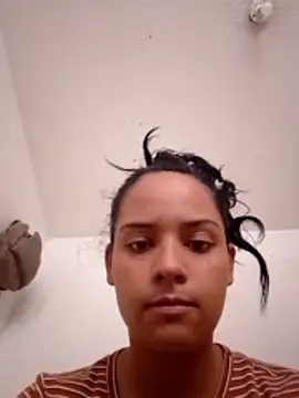 Snapshot of DulceTentacion12 chatting on December 17, 2:34 pm DulceTentacion12 online show from December 17, 2:34 pm