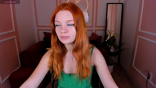 Snapshot of BunnyBooby chatting on February 20, 8:42 pm BunnyBooby online show from February 20, 8:42 pm