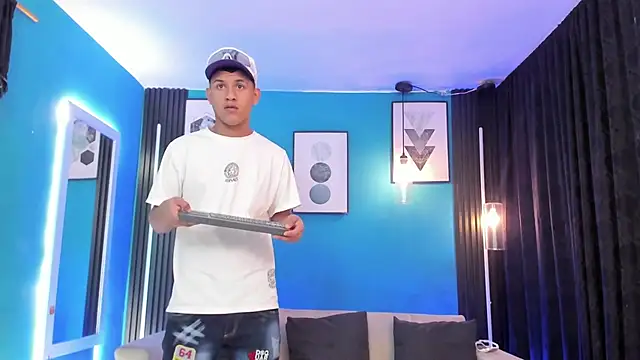 Oficial KingOfHeavens online show from April 2, 7:22 pm