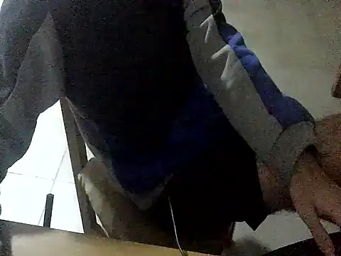 Snapshot of Franalbera chatting on February 26, 5:50 am Franalbera online show from February 26, 5:50 am