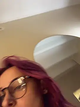 itscleomoon online show from April 10, 9:41 pm