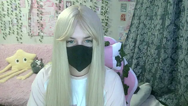 MysticYumiko online show from February 4, 5:52 pm