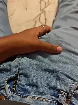 AqueousCrepe online show from February 10, 1:15 pm